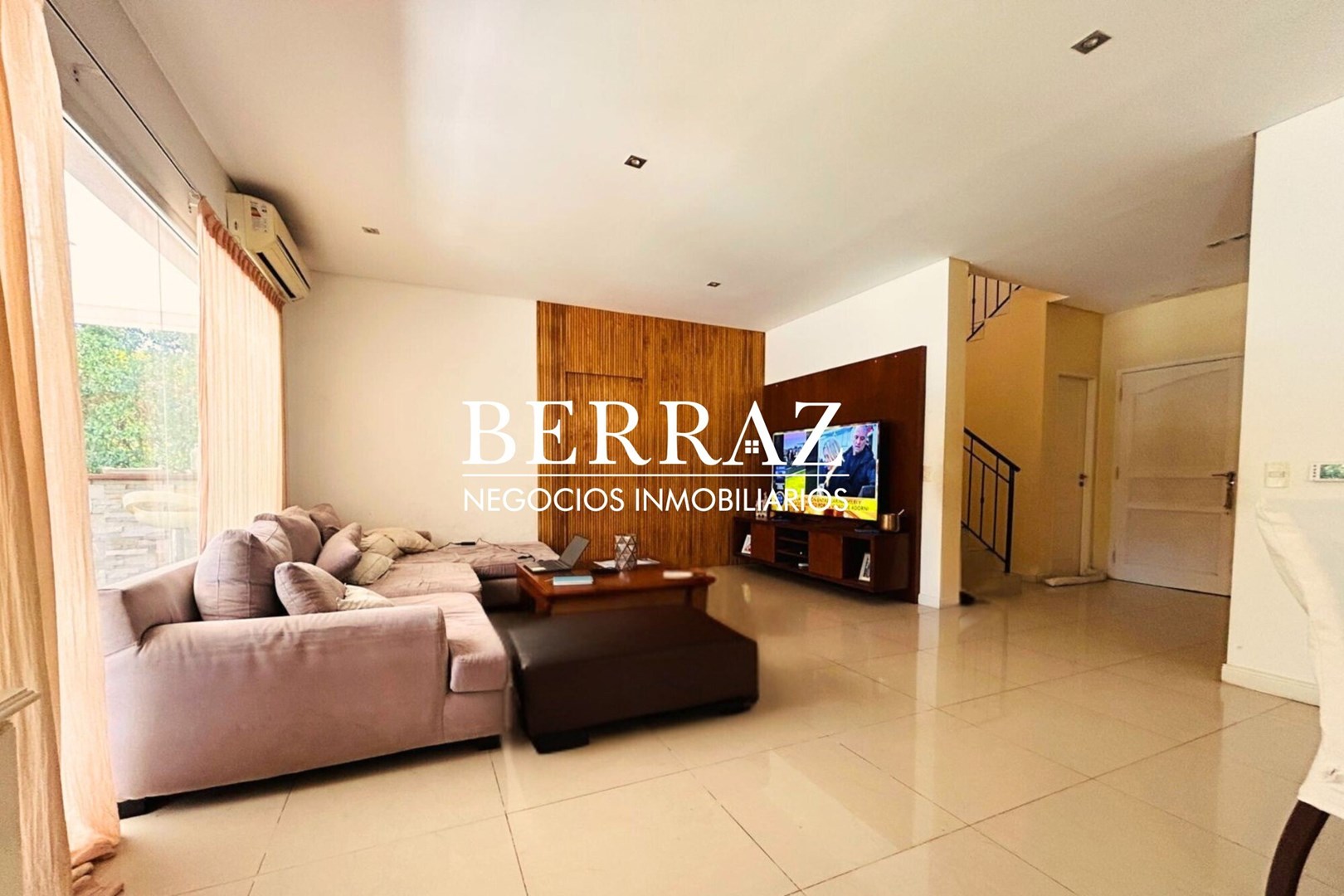 Casa Venta 5 Ambientes Barrio Septiembre Lote de 887 m2 Escobar
