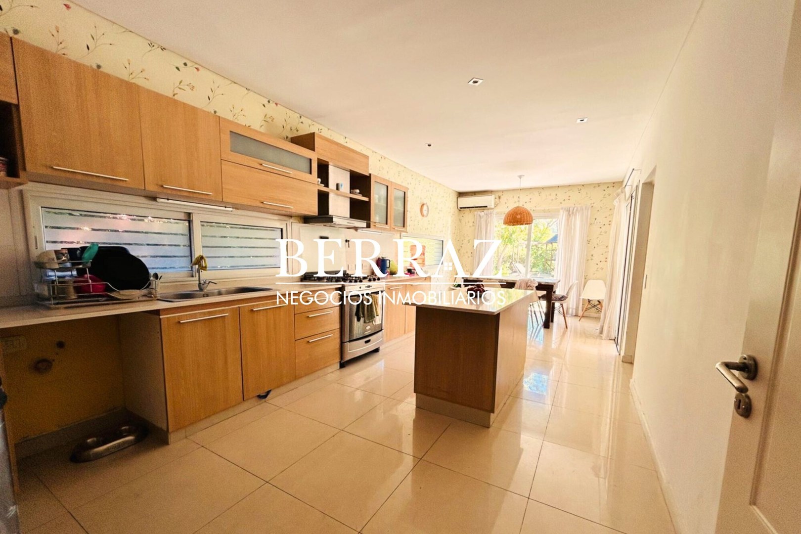 Casa Venta 5 Ambientes Barrio Septiembre Lote de 887 m2 Escobar