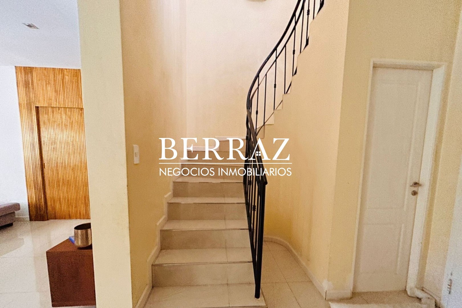 Casa Venta 5 Ambientes Barrio Septiembre Lote de 887 m2 Escobar
