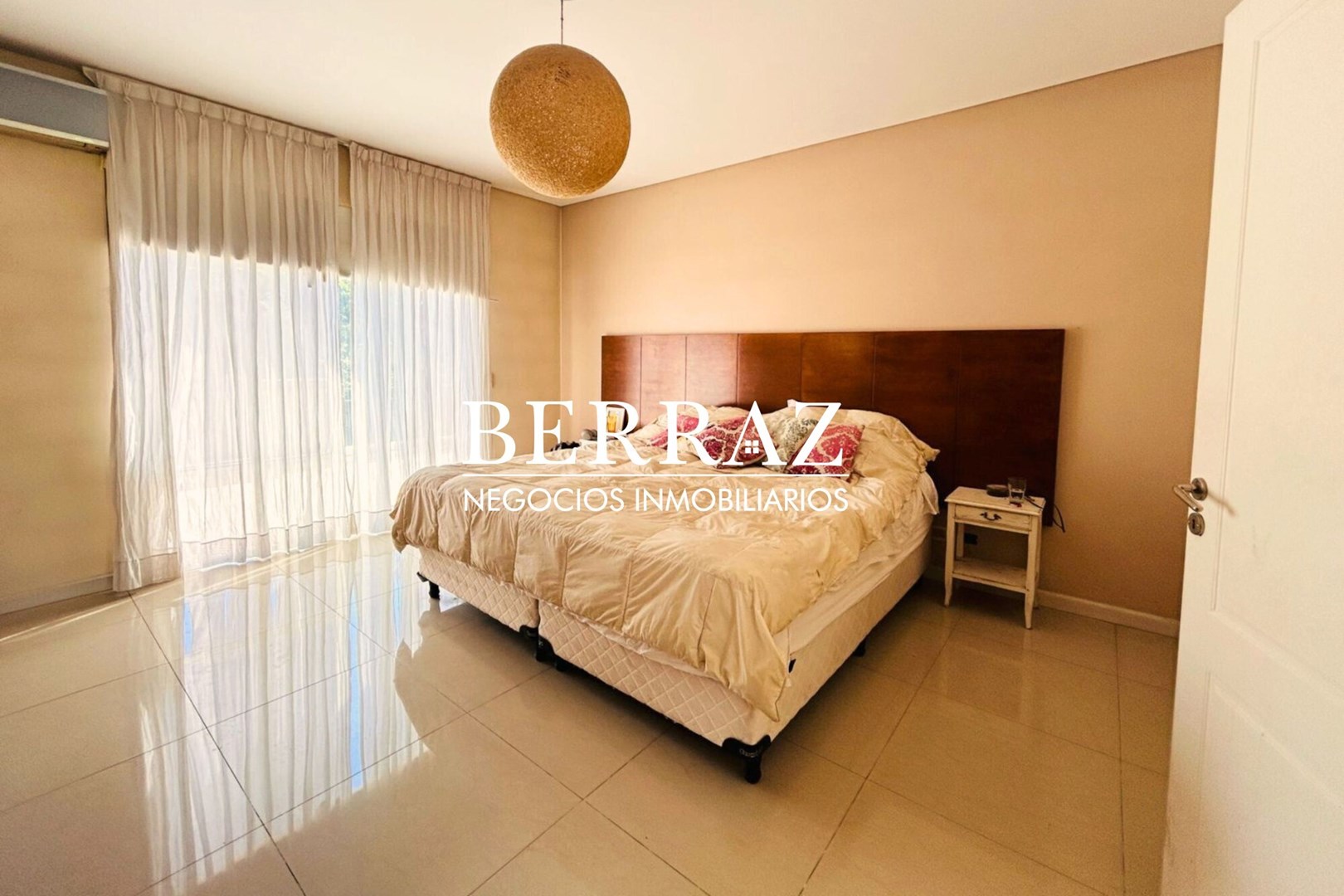Casa Venta 5 Ambientes Barrio Septiembre Lote de 887 m2 Escobar