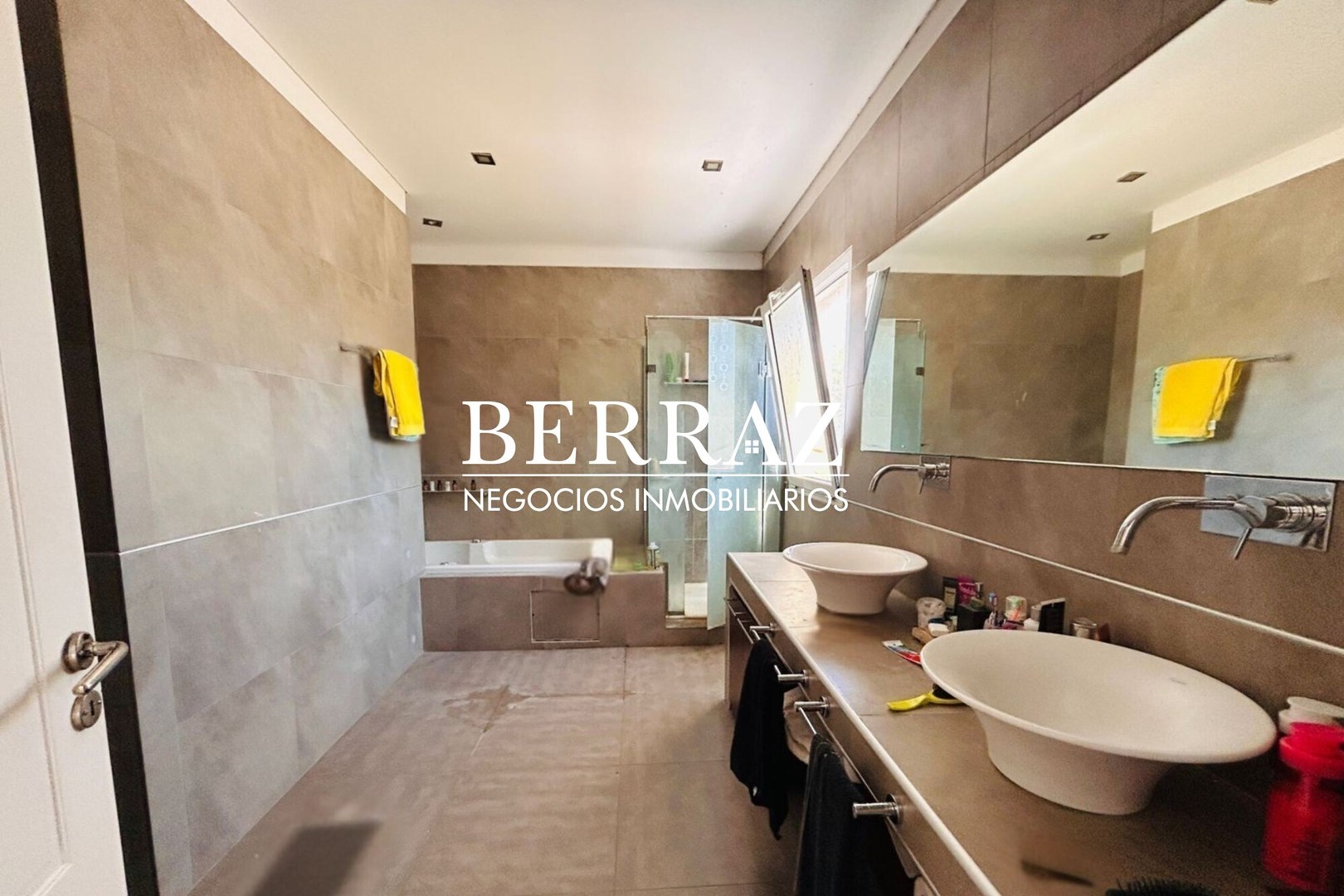 Casa Venta 5 Ambientes Barrio Septiembre Lote de 887 m2 Escobar
