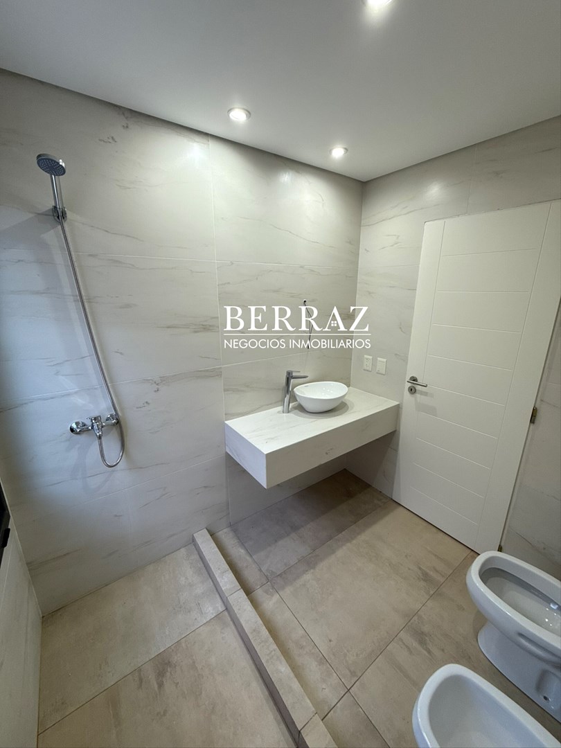 Casa Venta 5 Ambientes Lote de 450 m2 Barrio Santo Tomás, Derqui, Pilar
