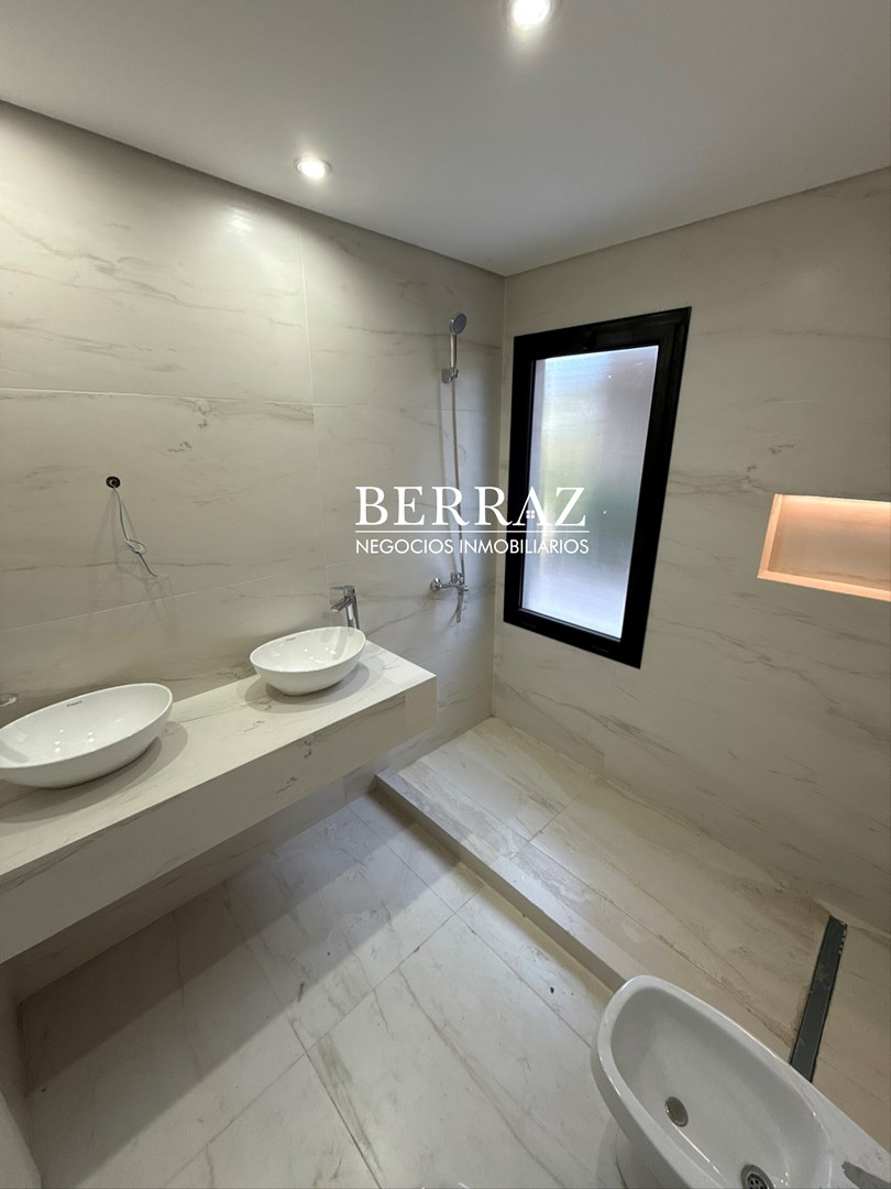 Casa Venta 5 Ambientes Lote de 450 m2 Barrio Santo Tomás, Derqui, Pilar