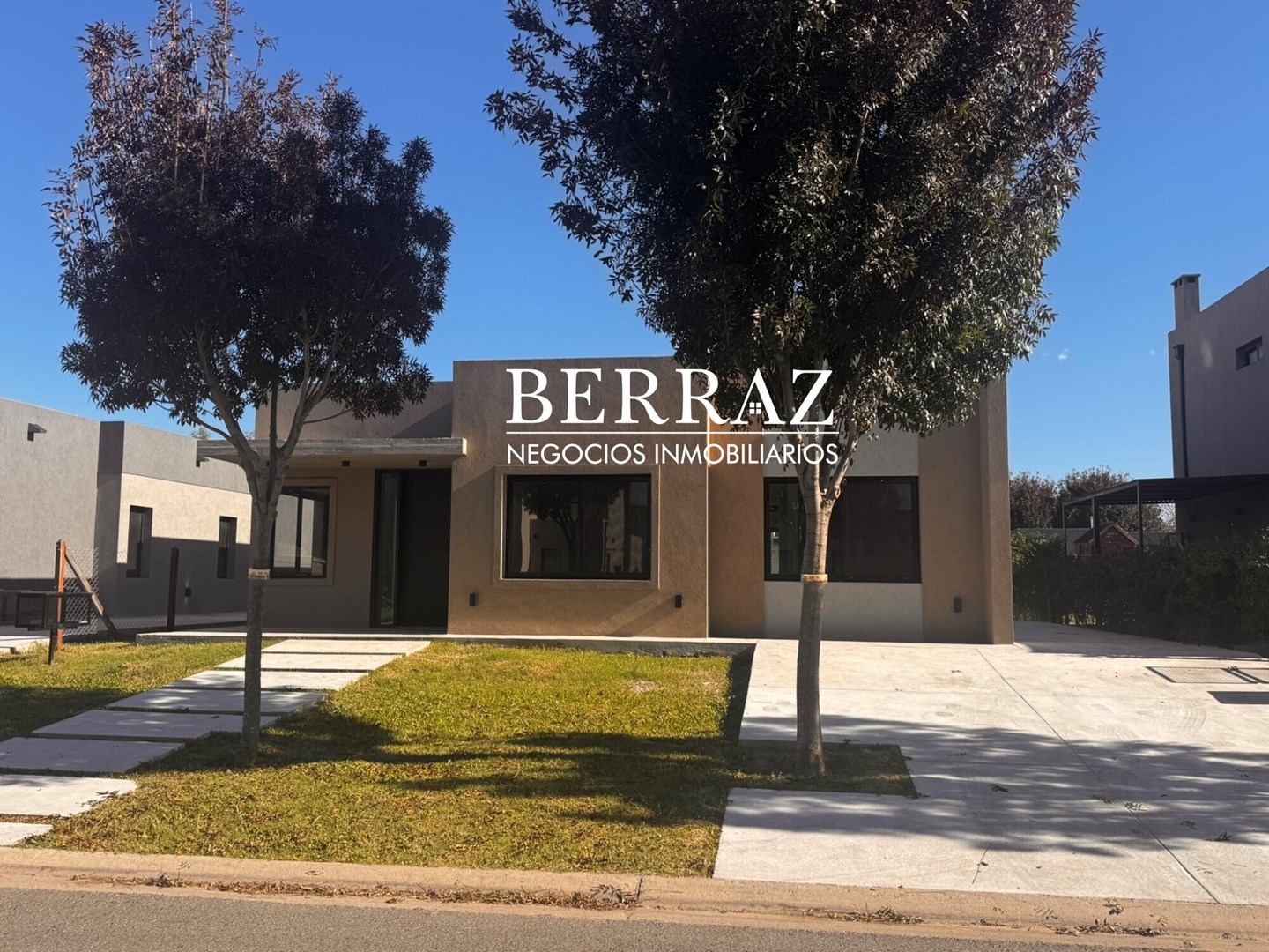 Casa Venta 5 Ambientes Lote de 450 m2 Barrio Santo Tomás, Derqui, Pilar