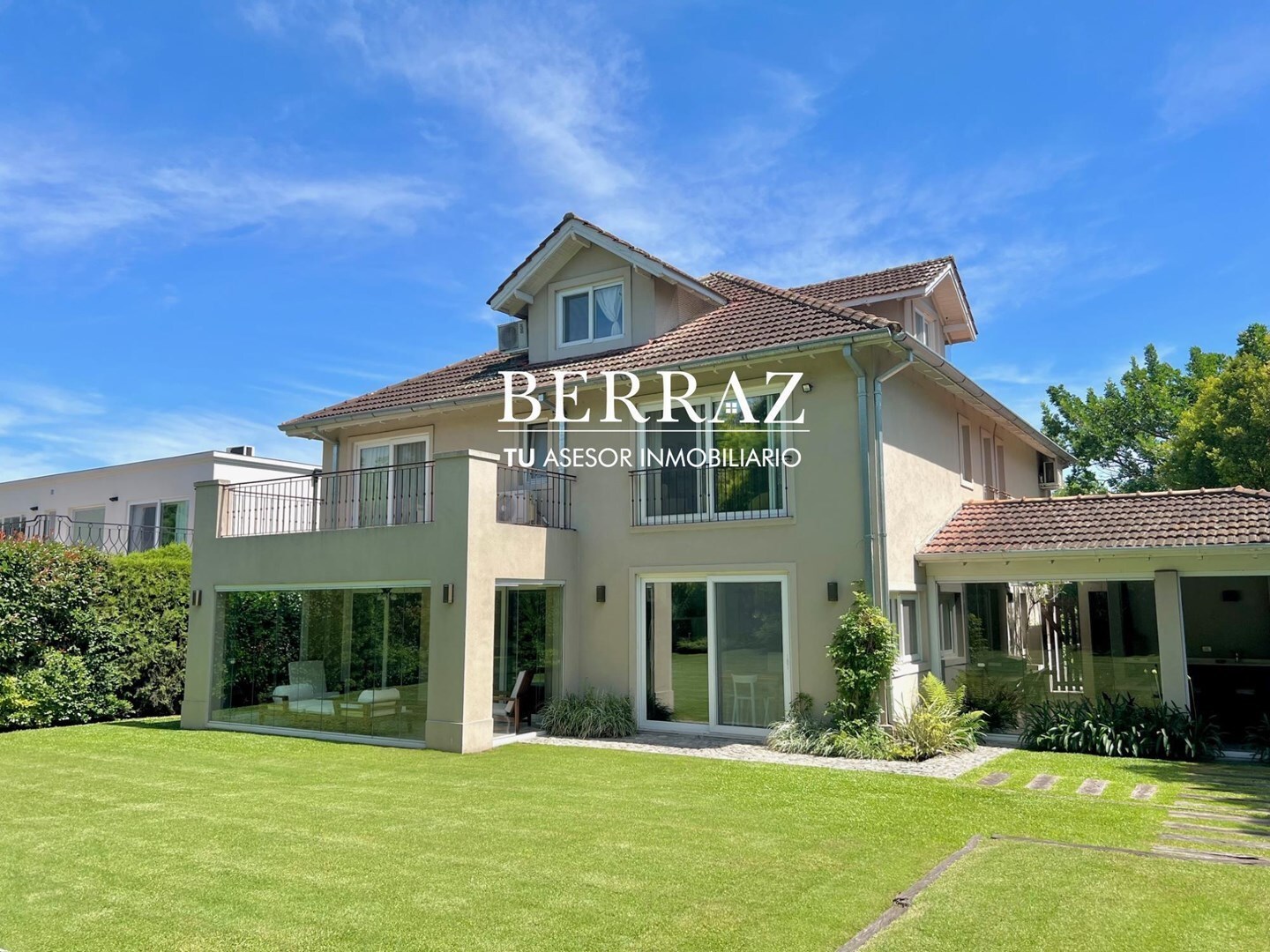 Ayres de Pilar - Tenemos todas las casas y lotes que buscas!