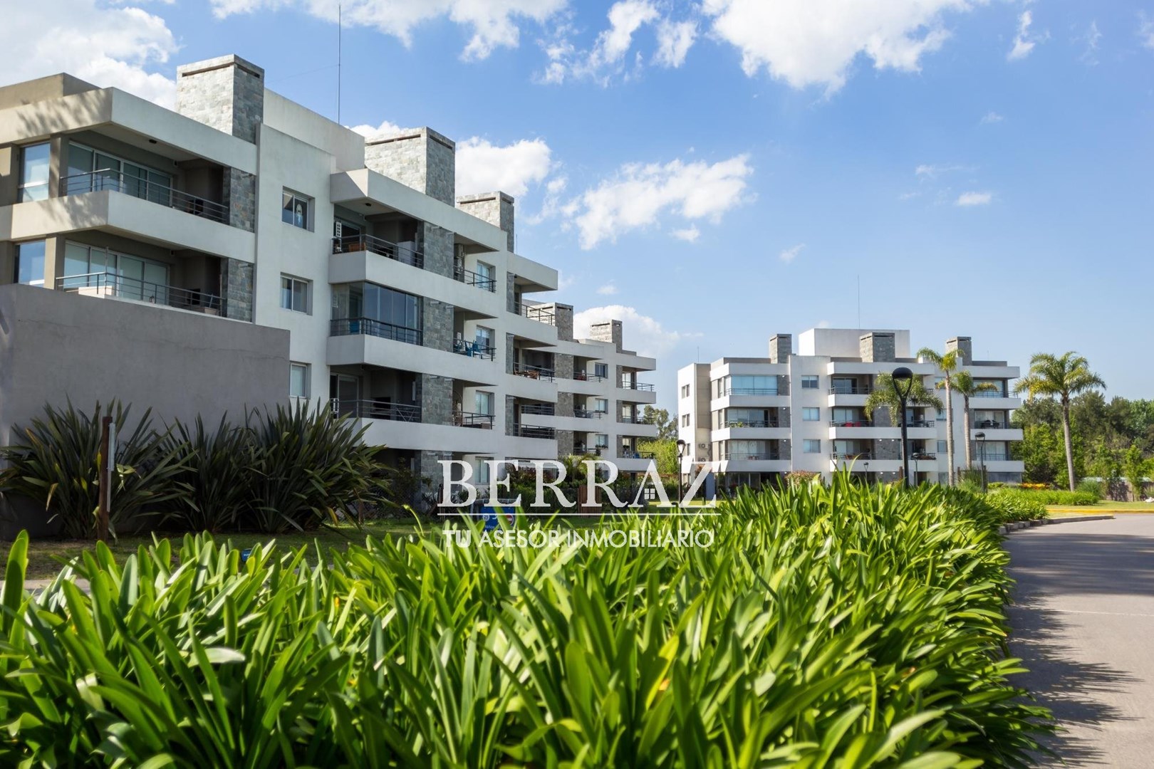 Lagoon Pilar, departamentos en venta!