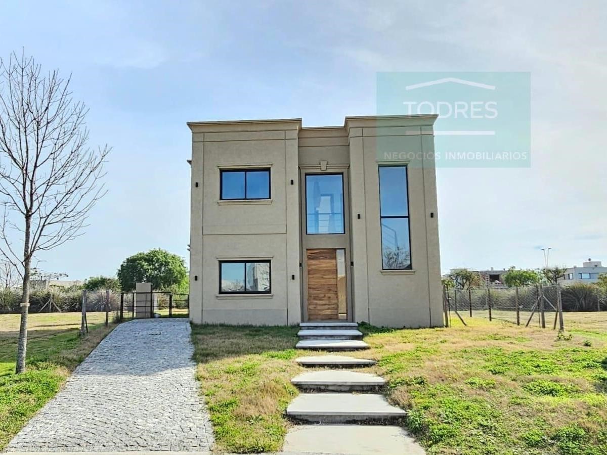 Casa  en Venta con pileta en Araucarias, Puertos, Escobar