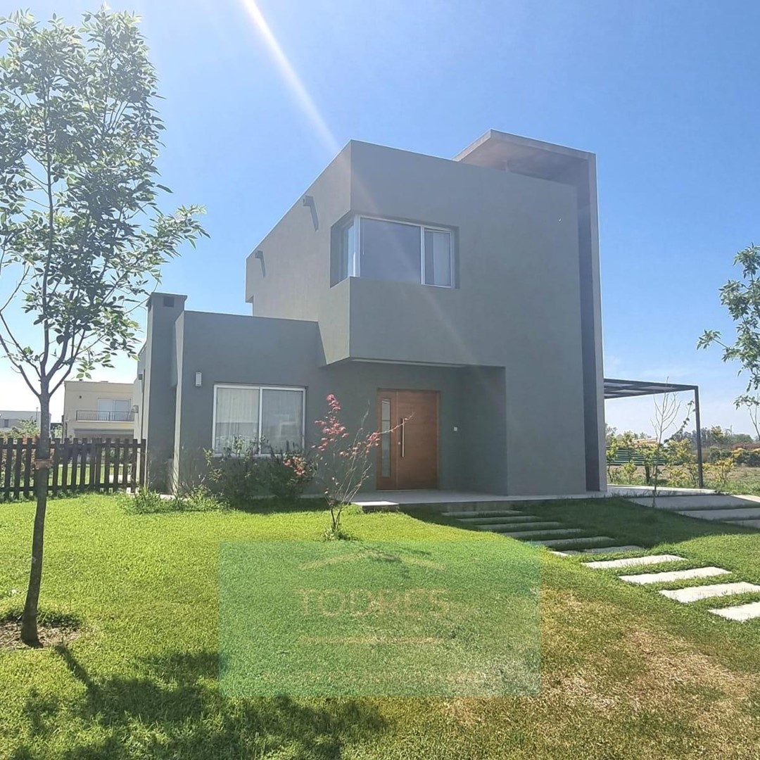 Casa  en Venta en Araucarias, Puertos, Escobar