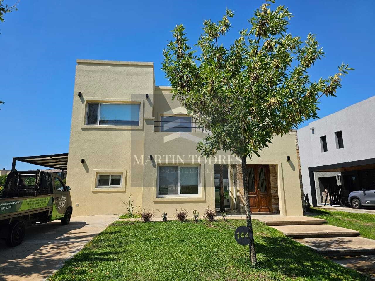 Casa  en Venta en Araucarias, Puertos, Escobar