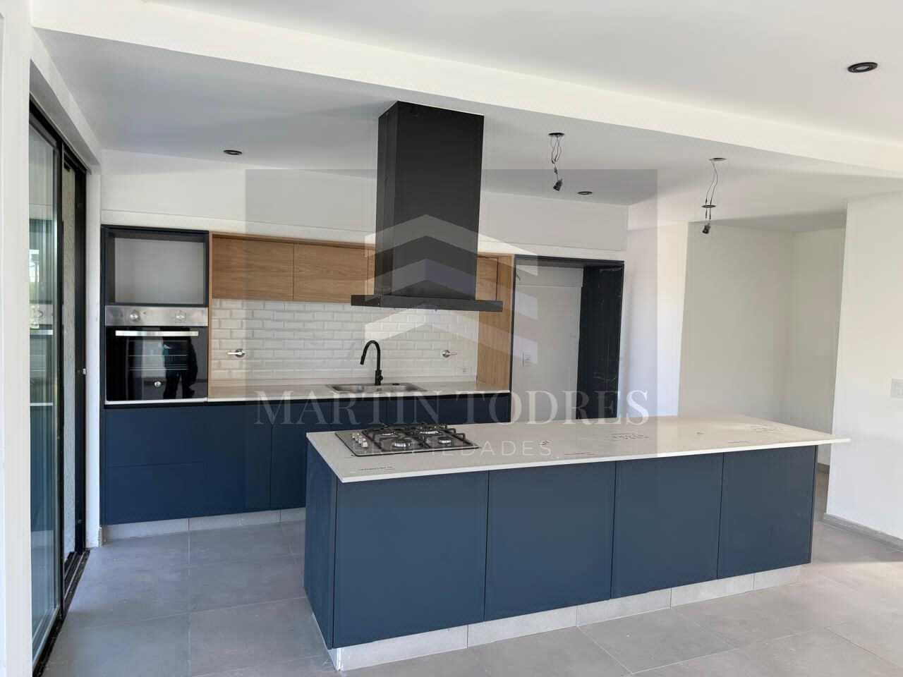 Casa  en Venta en Acacias con pileta, Puertos, Escobar — foto 2