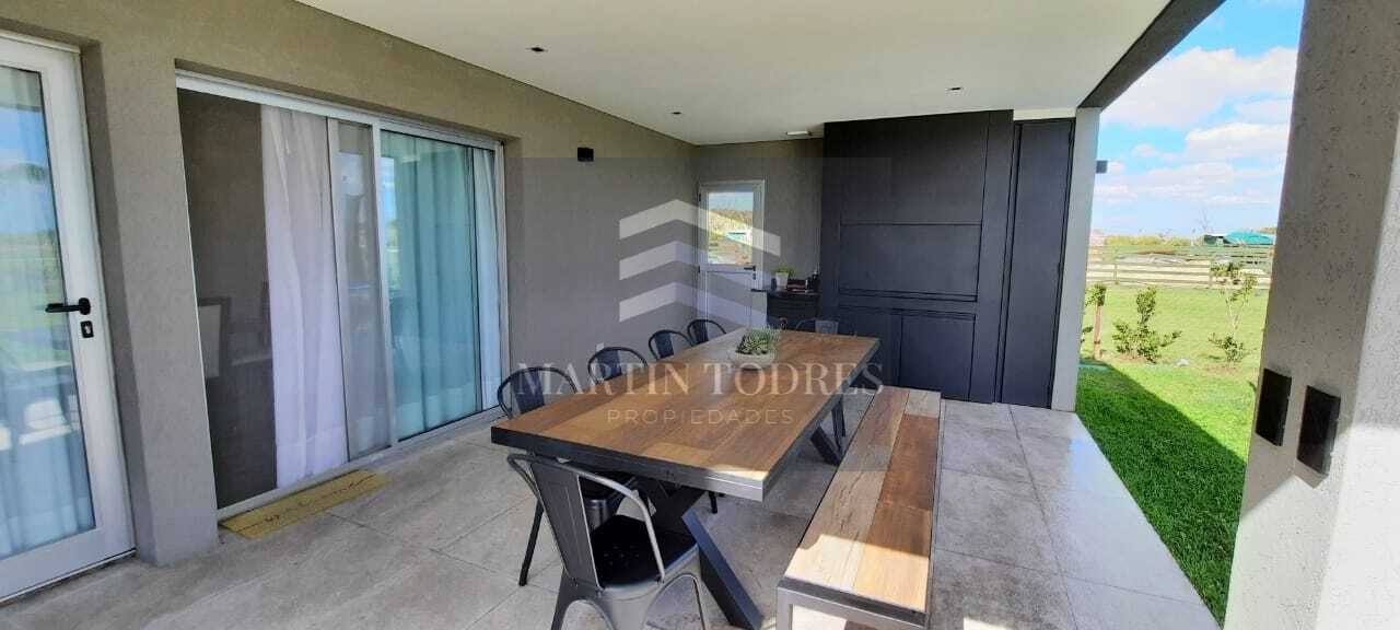Casa  en Venta en Araucarias con pileta, Puertos, Escobar — foto 8