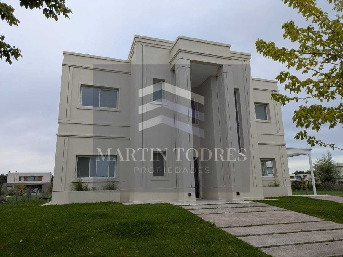 Casa  en Venta en Acacias con pileta, Puertos, Escobar