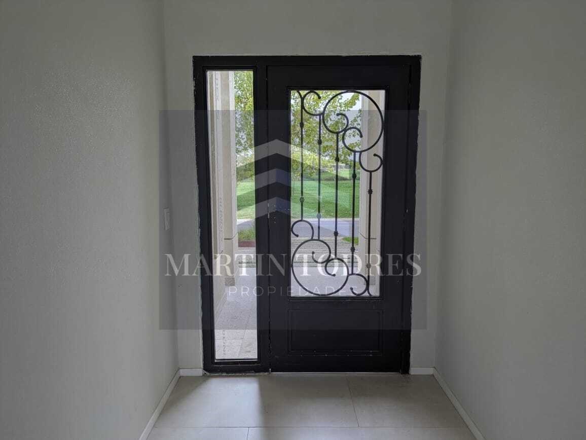 Casa  en Venta en Acacias con pileta, Puertos, Escobar — foto 2