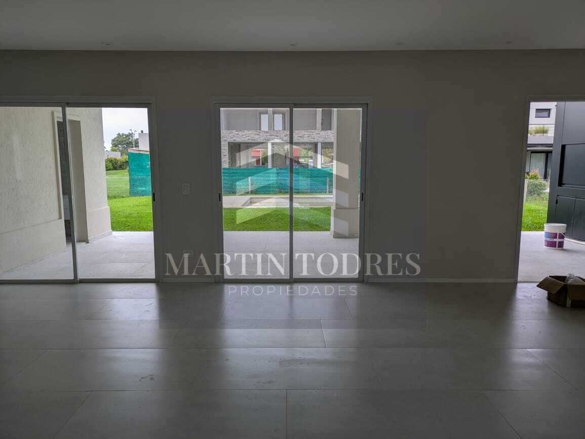 Casa  en Venta en Acacias con pileta, Puertos, Escobar — foto 3