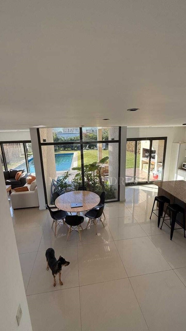 Casa  en Venta en Araucarias, Puertos, Escobar — foto 2